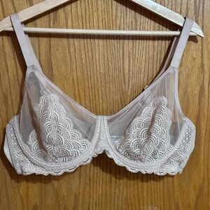 HSIA sz 42C minimizer bra mermaid scale-inspired lace detailing Lace Underwire